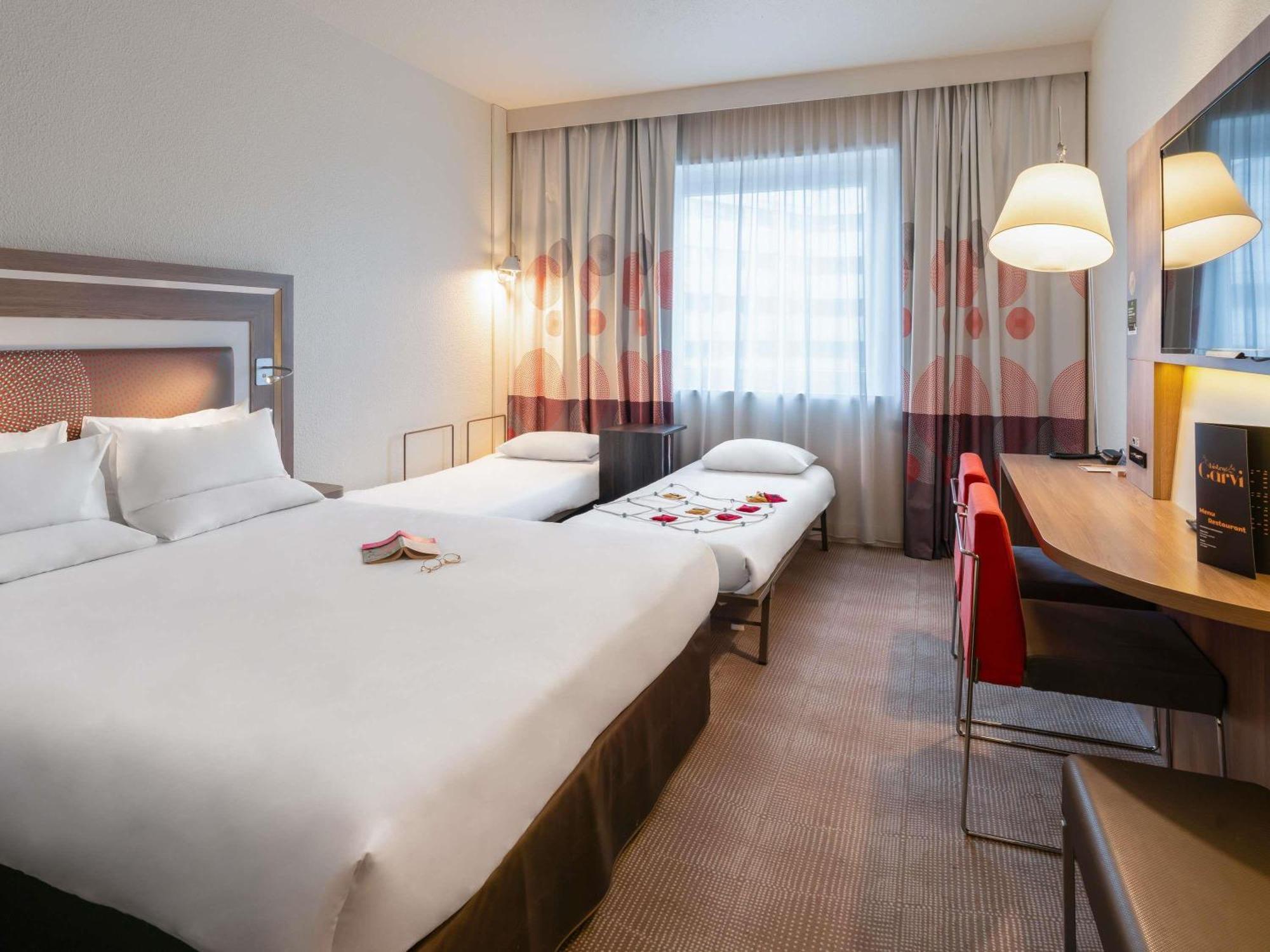 Superior Queen Room with Double Sofa Bed,1704868299:JPEG