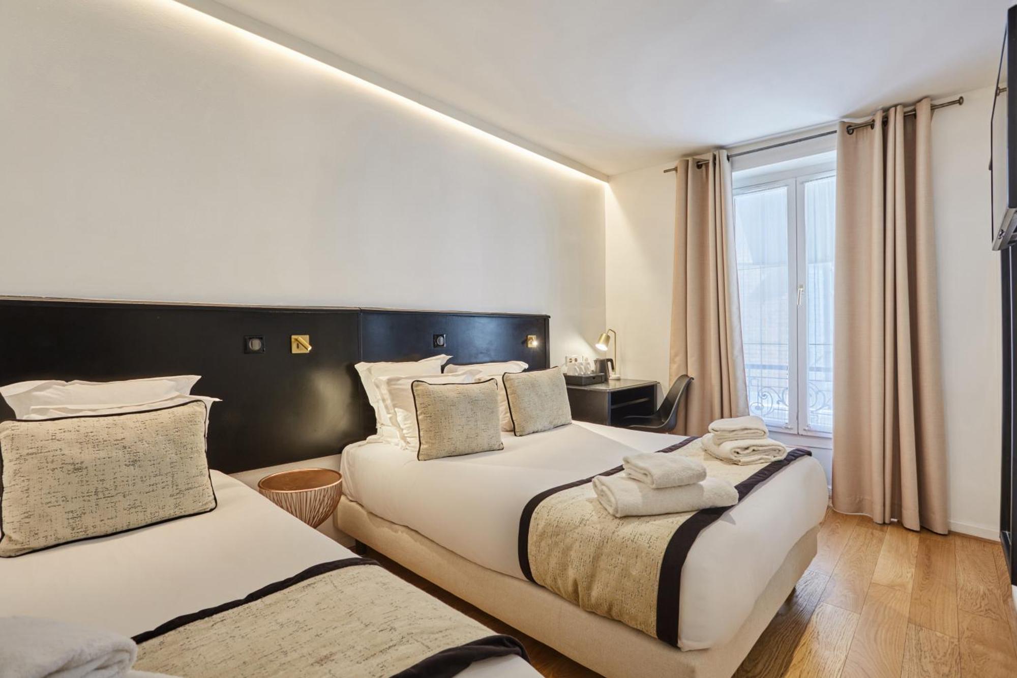 Triple Room,1765143303:JPEG